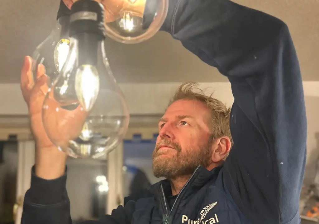 south east electrician working